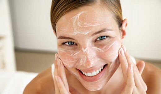 Karbonatlı Yüz Maskesi Kullanımı ve Faydaları Nelerdir?