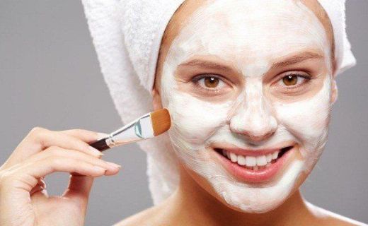 Yağlı Ciltlerin Bakımı ve Yağlı Ciltler İçin Maske Yağlı Ciltlerin Bakımı ve Yağlı Ciltler İçin Maske
